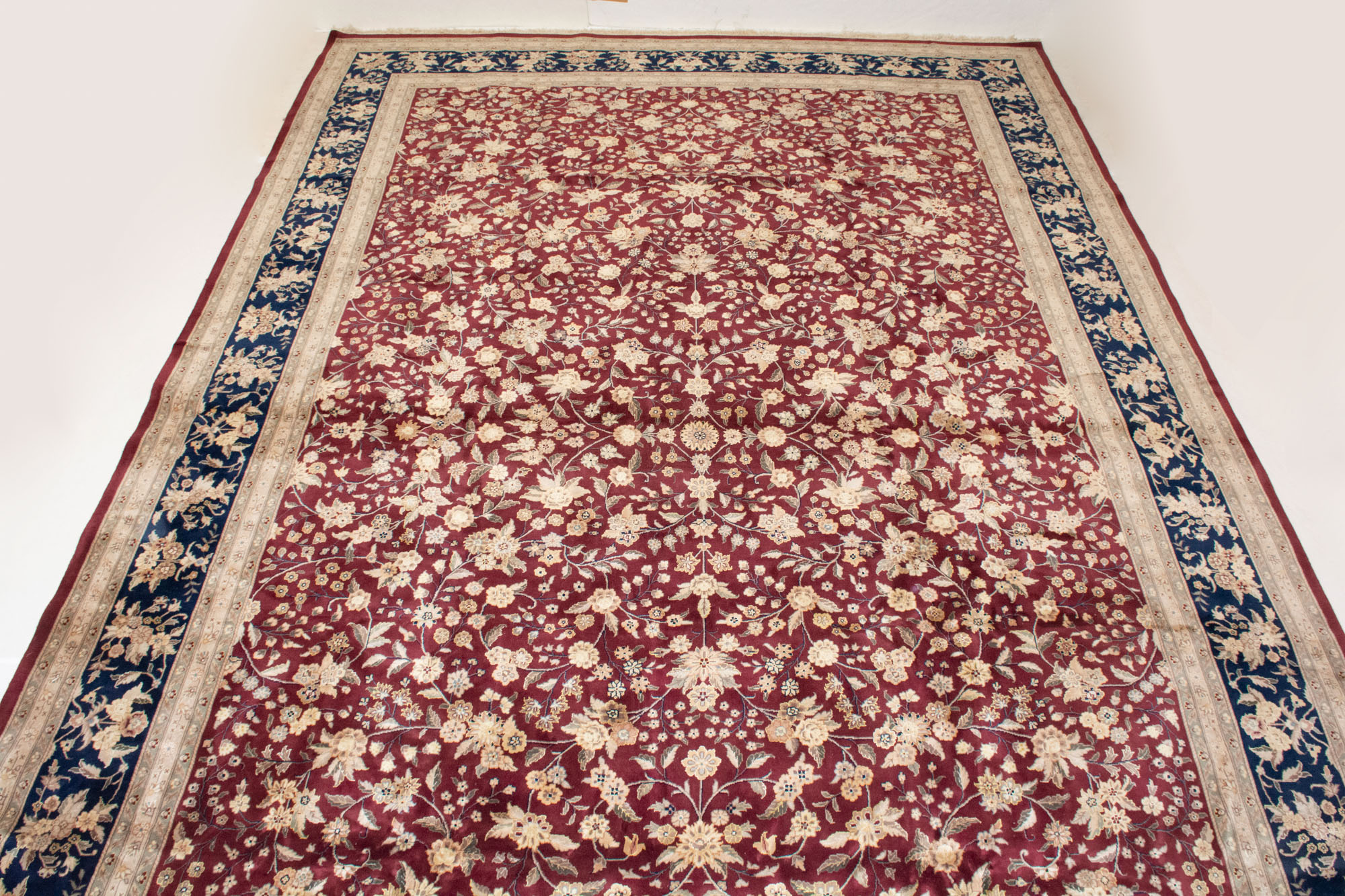 Lot image - Silk and Wool Sino Kashan Carpet