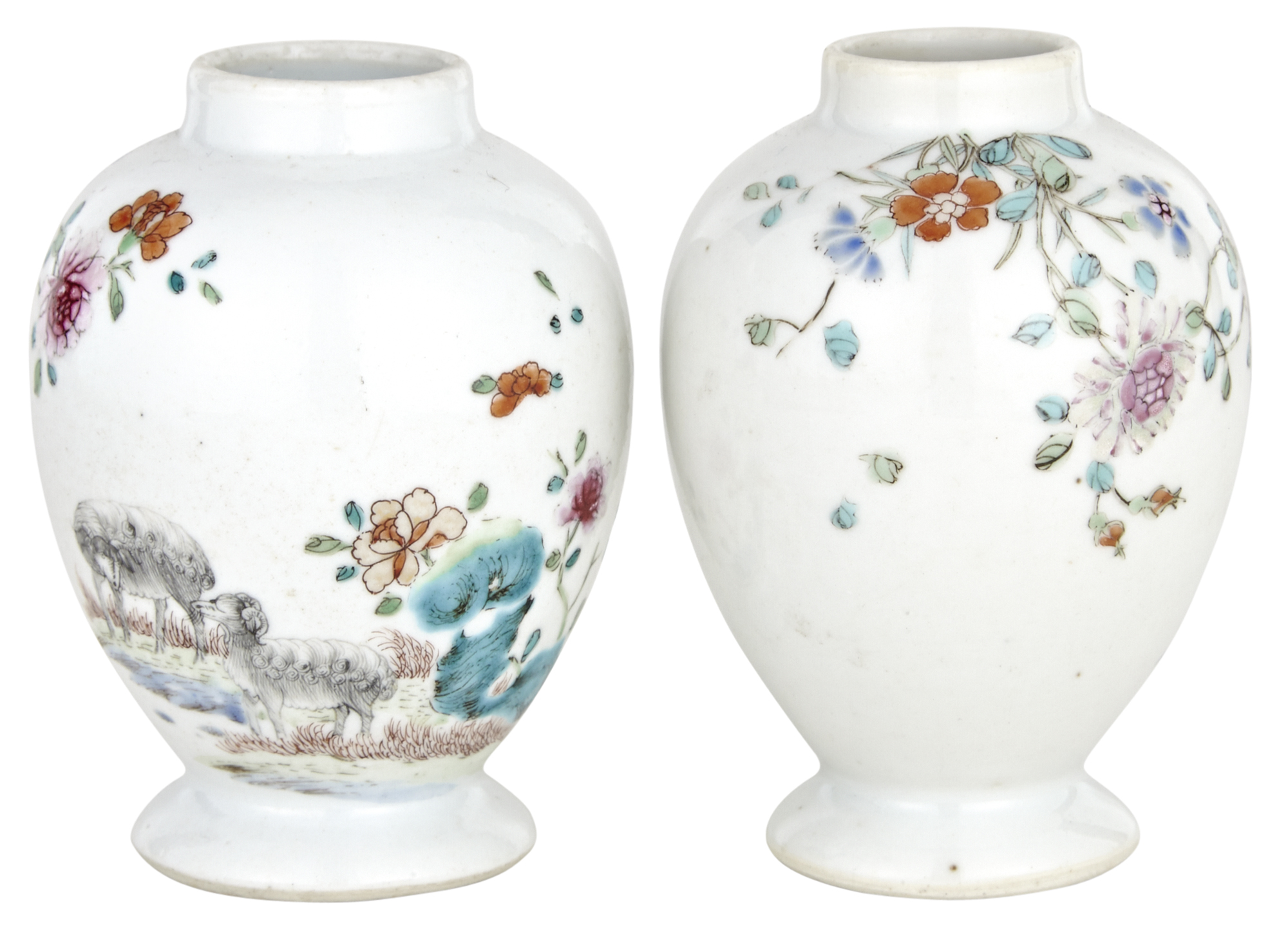 Lot image - Pair of Chinese Famille Rose Glazed Porcelain Small Vases