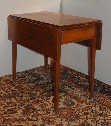 Lot image - Federal Maple Pembroke Table