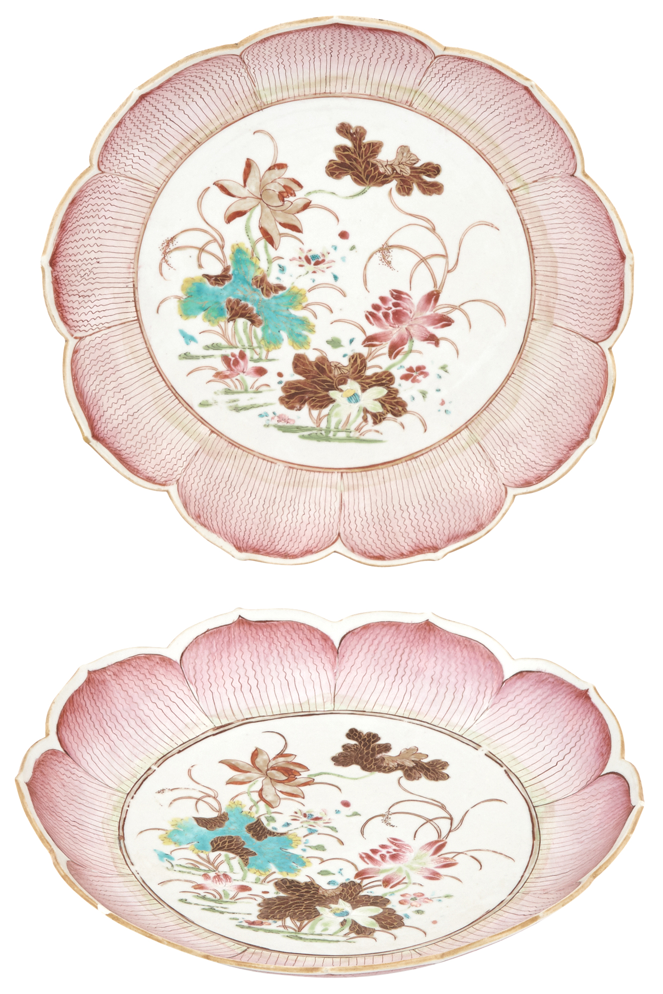 Lot image - Pair of Chinese Export Porcelain Lotus Shaped Dishes