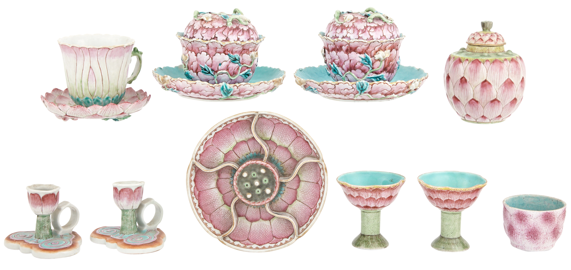 Lot image - Group of Chinese Export Porcelain Lotus Wares