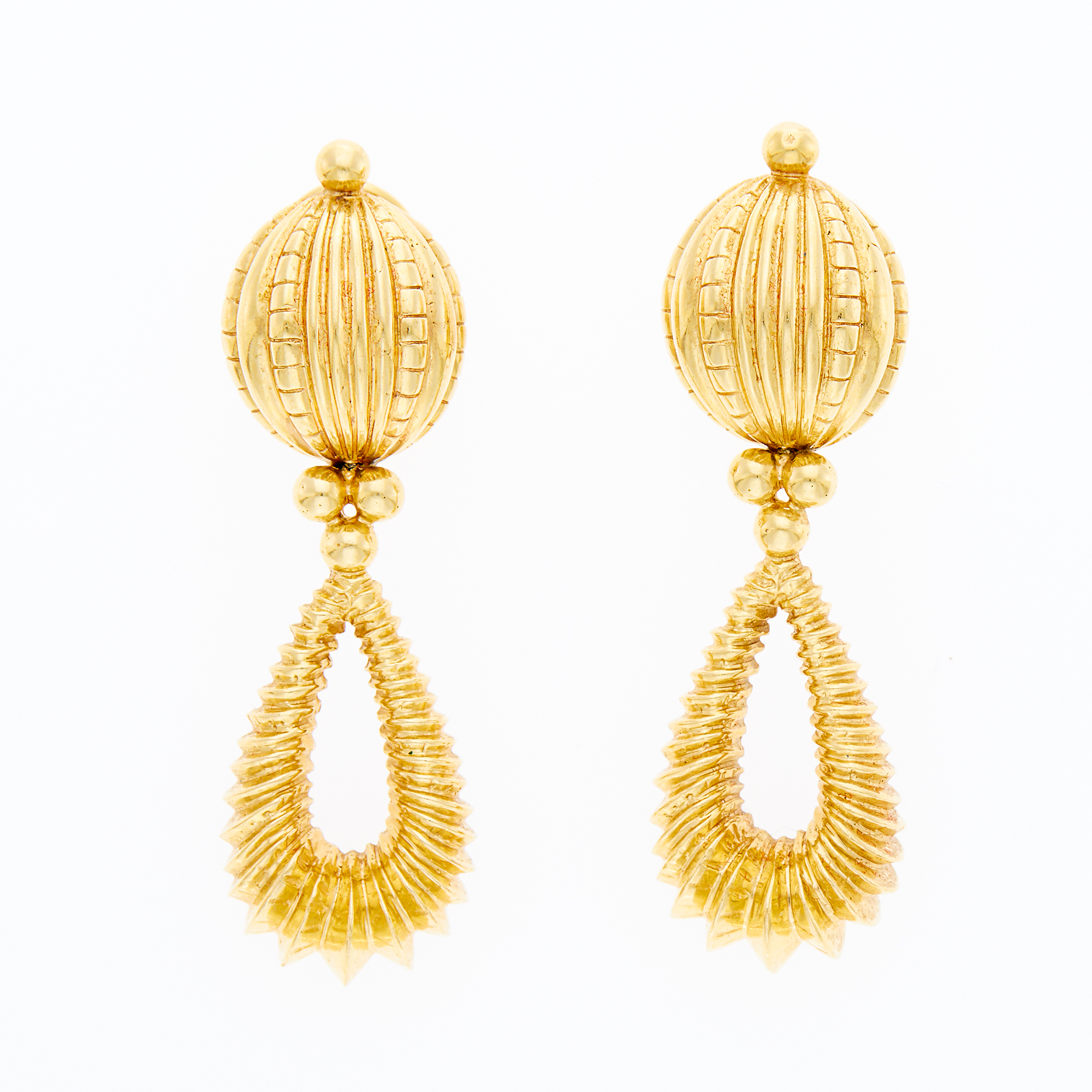 Lot image - Pair of Gold Pendant-Earrings