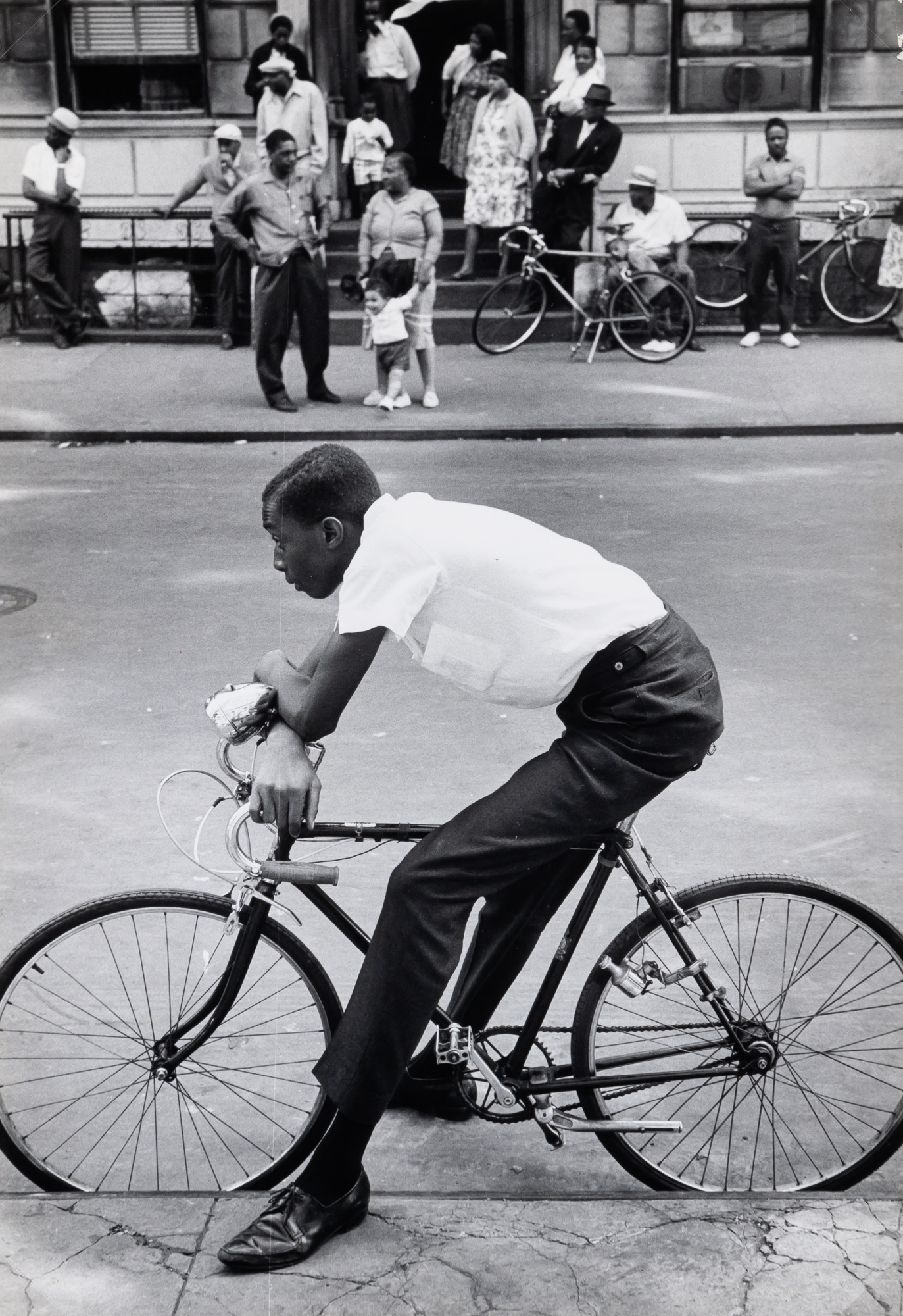 Lot image - FREED, LEONARD (1929-2006)  Harlem, New York-USA, [Boy on bicycle],