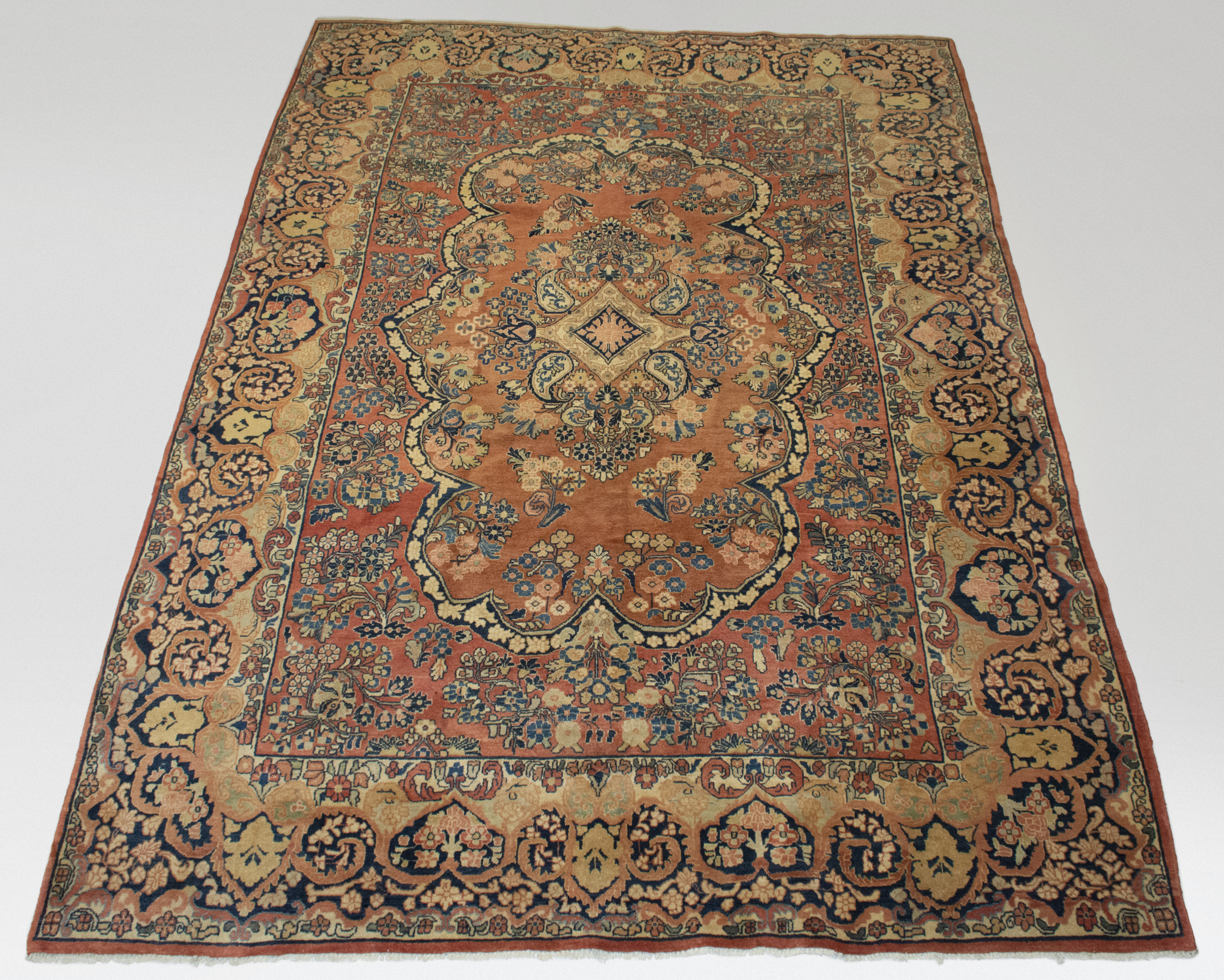 Lot image - Sarouk Carpet