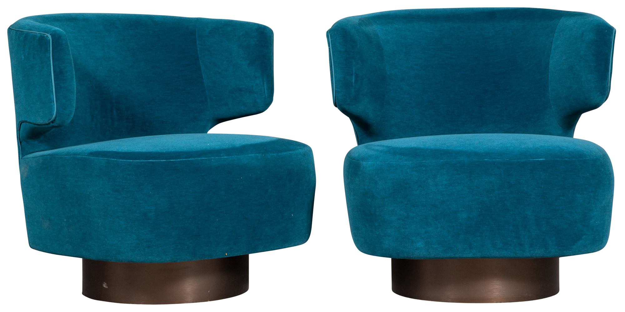 Lot image - Pair of Custom Holly Hunt Style Swivel Tub Chairs