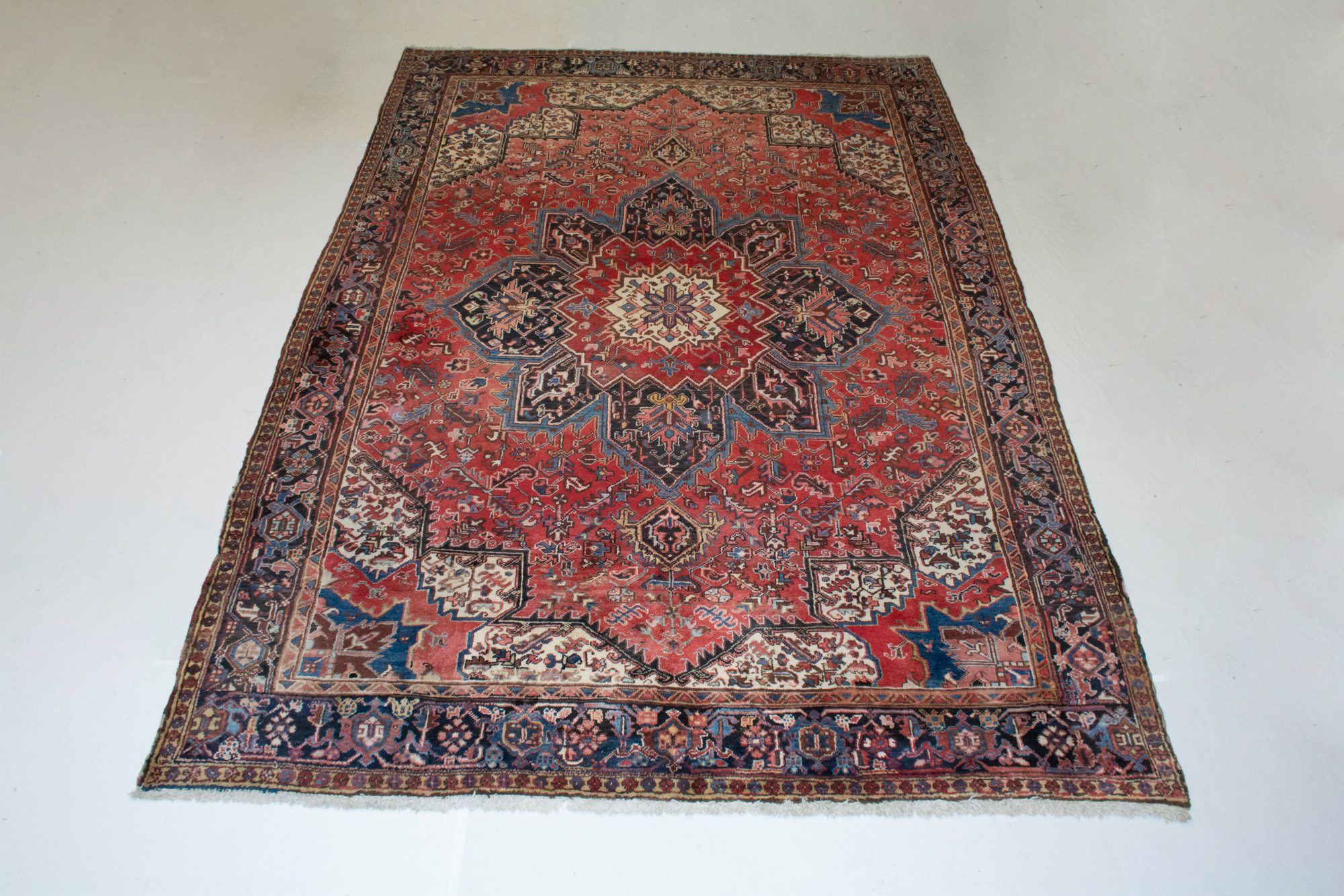 Lot image - Heriz Carpet