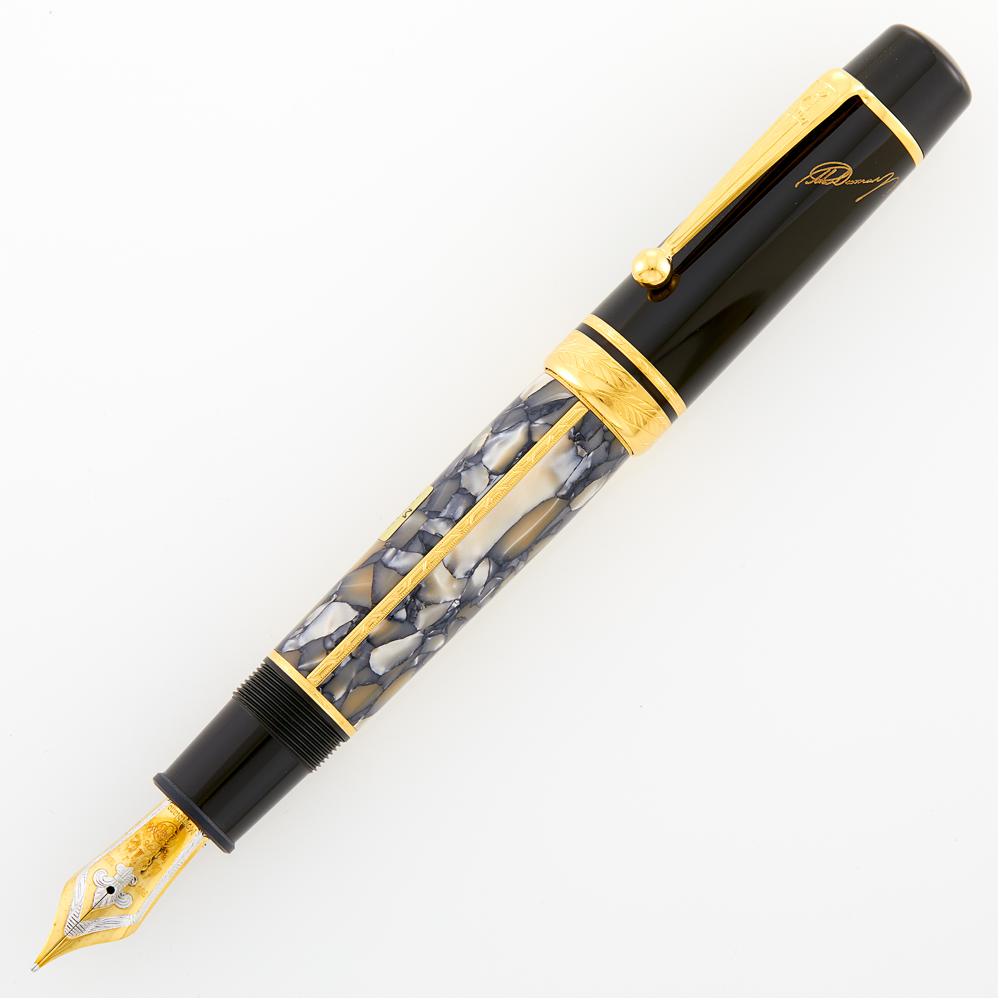 Lot image - Montblanc Limited Edition Dumas Fountain Pen