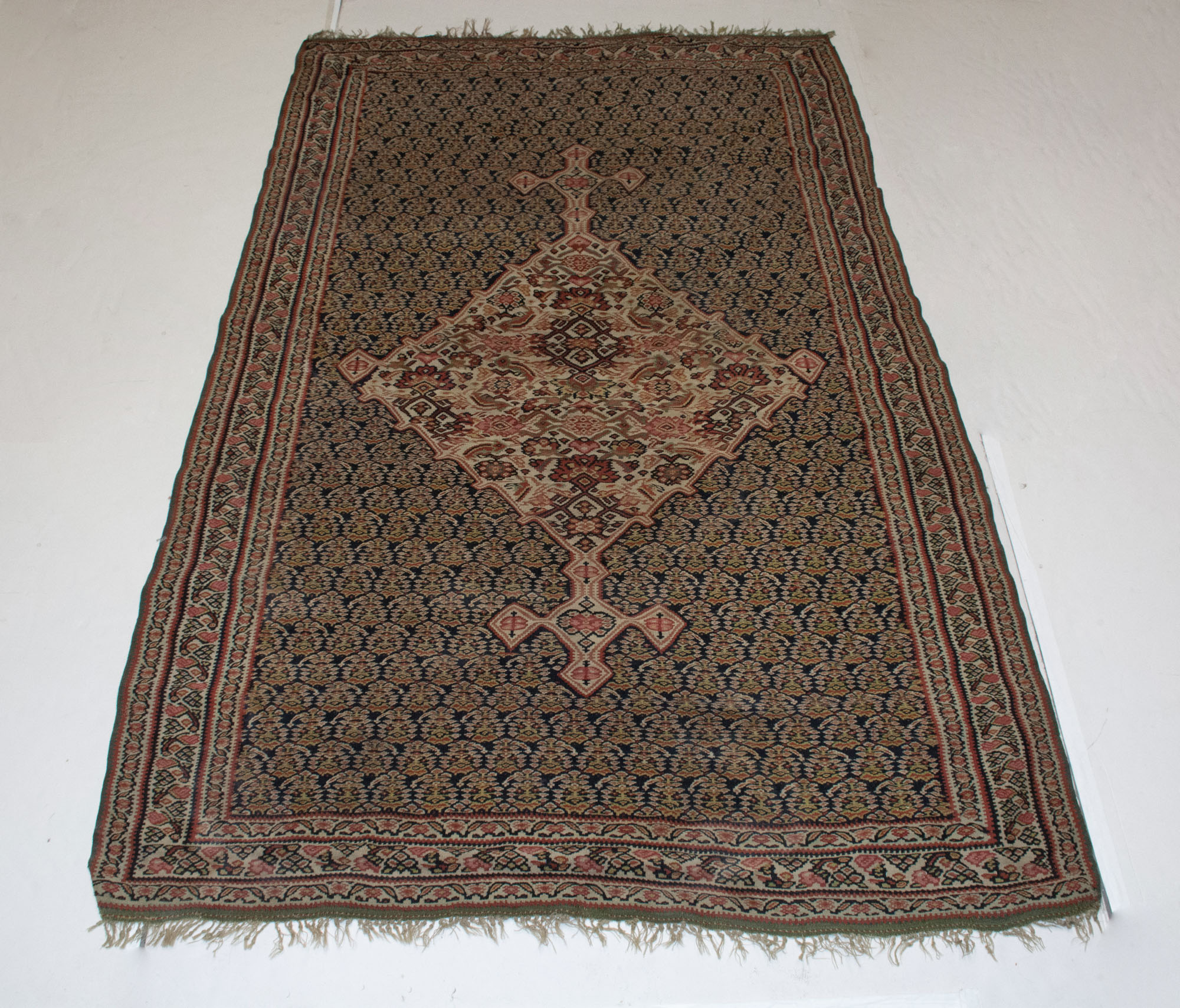 Lot image - Senna Kilim Rug