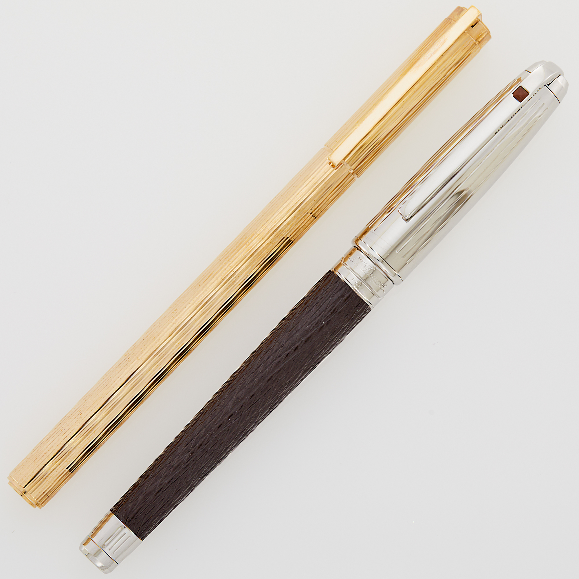 Lot image - S.T. Dupont Luxury Fountain Pens