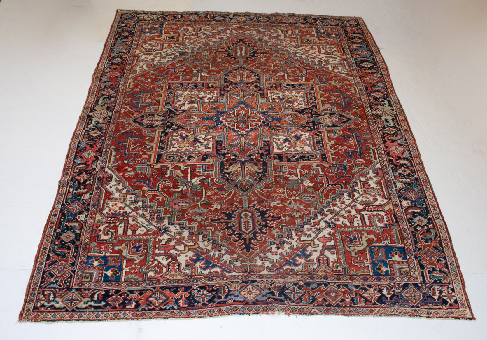 Lot image - Heriz Carpet