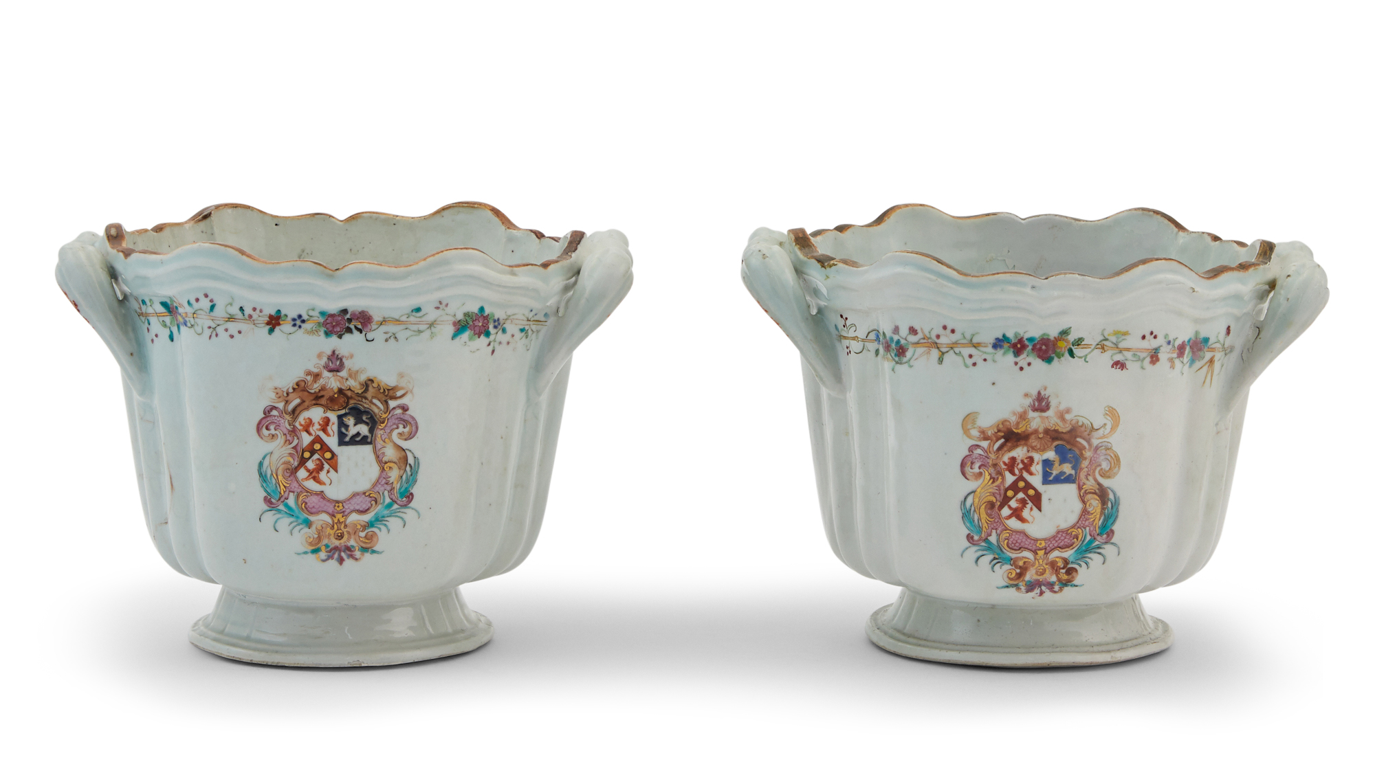 Lot image - Pair of Chinese Export Porcelain Two-Handled Armorial Jardinières