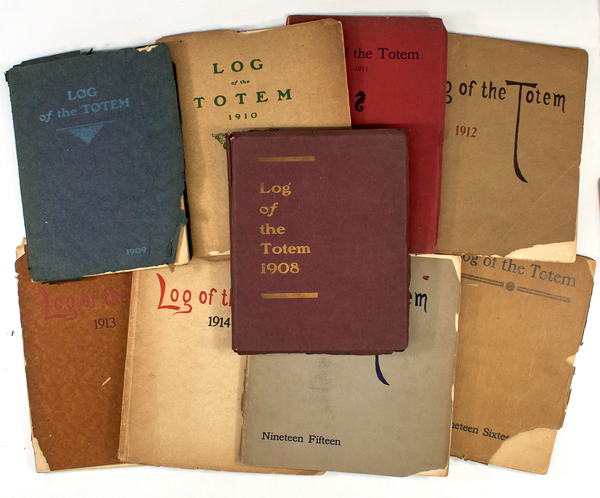 Lot image - [SAILING]  SKIPPER AND PASSENGER [HINE, THOMAS AVERY and CHARLES GILBERT] Log of the Totem II. 1908 ... [1916]