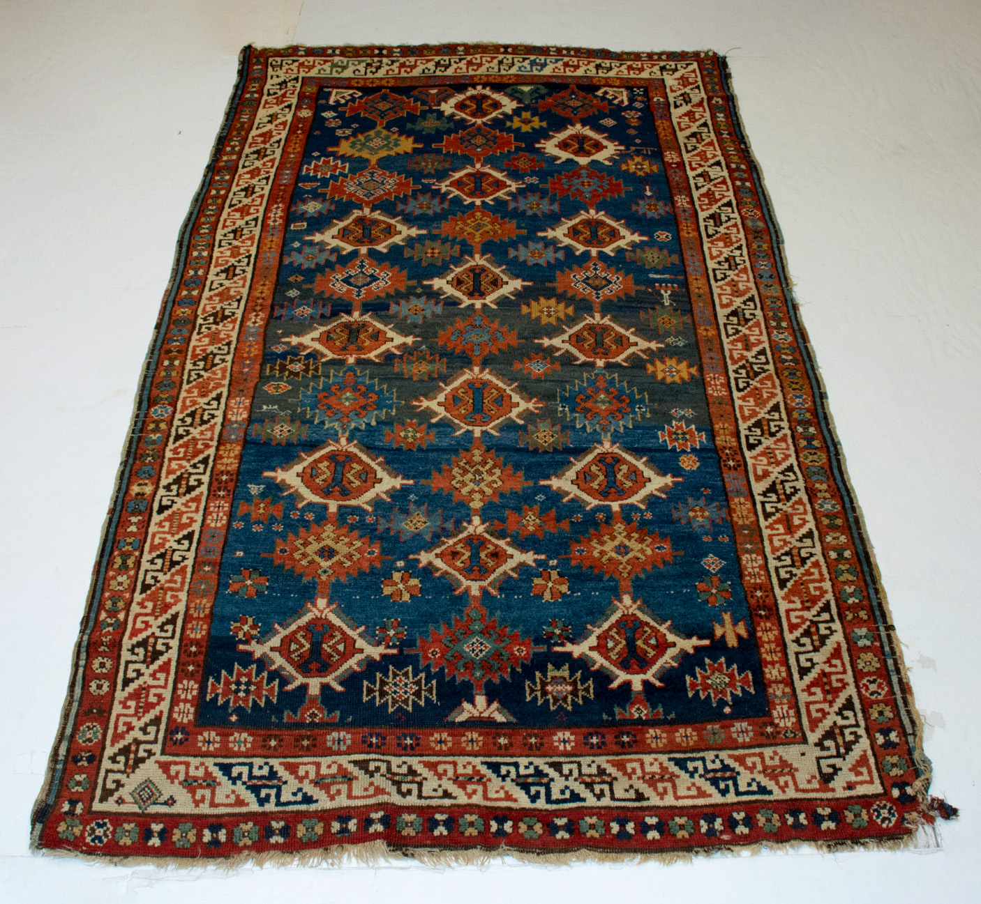 Lot image - Derbend Rug