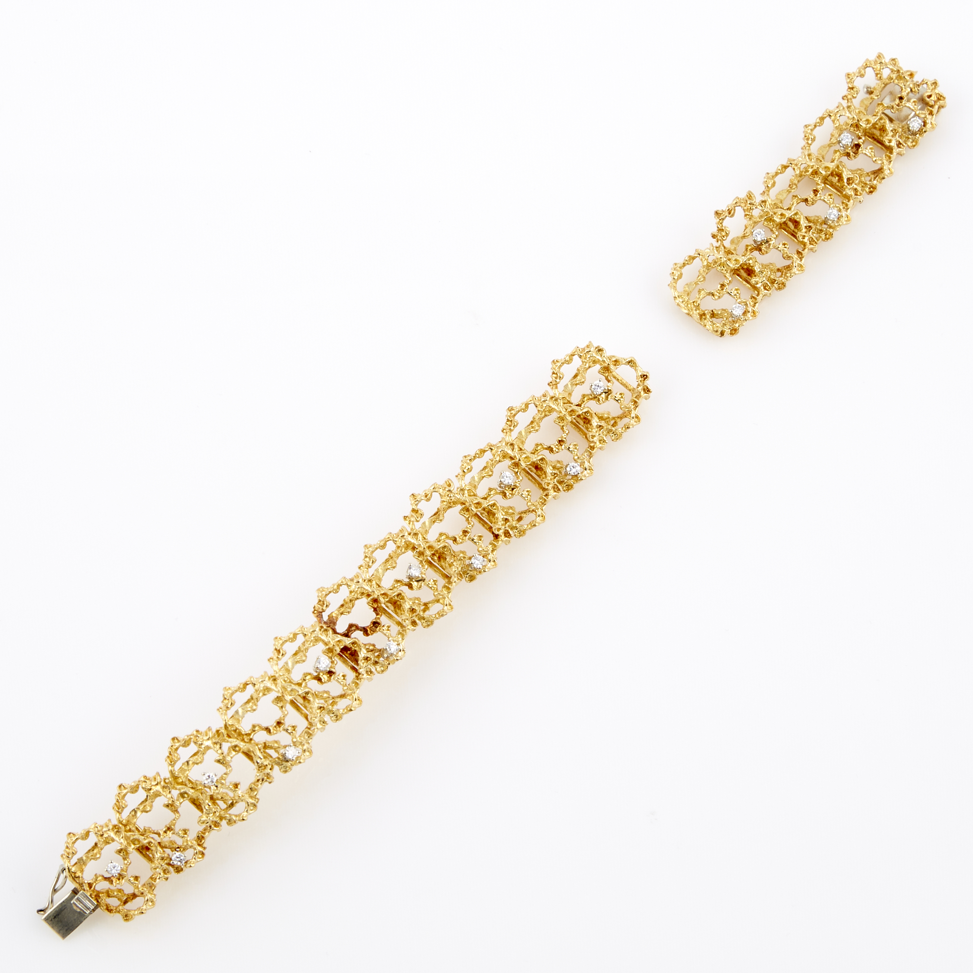 Lot image - Diamond Flexible Bracelet, 16 diamonds about 0.50 ct., 18K 28 dwt., damaged