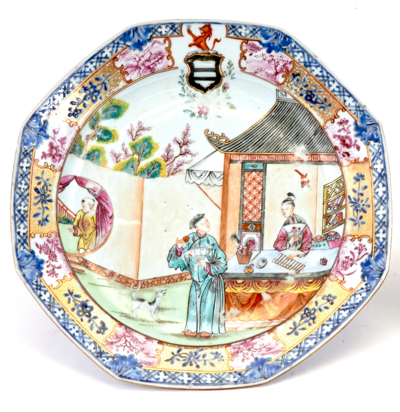 Lot image - A Chinese Export Crested Porcelain Dish