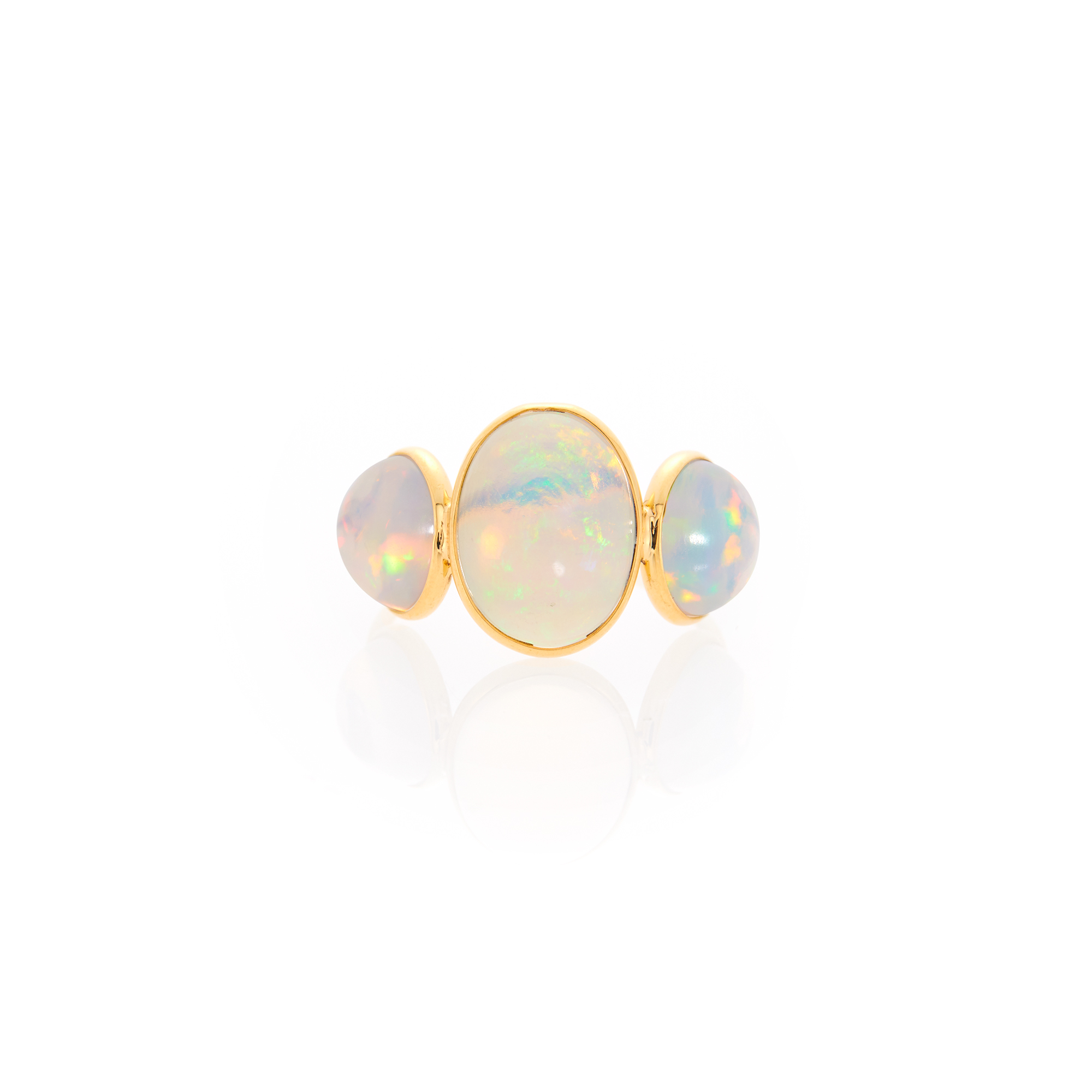 Lot image - Gold and Opal Ring