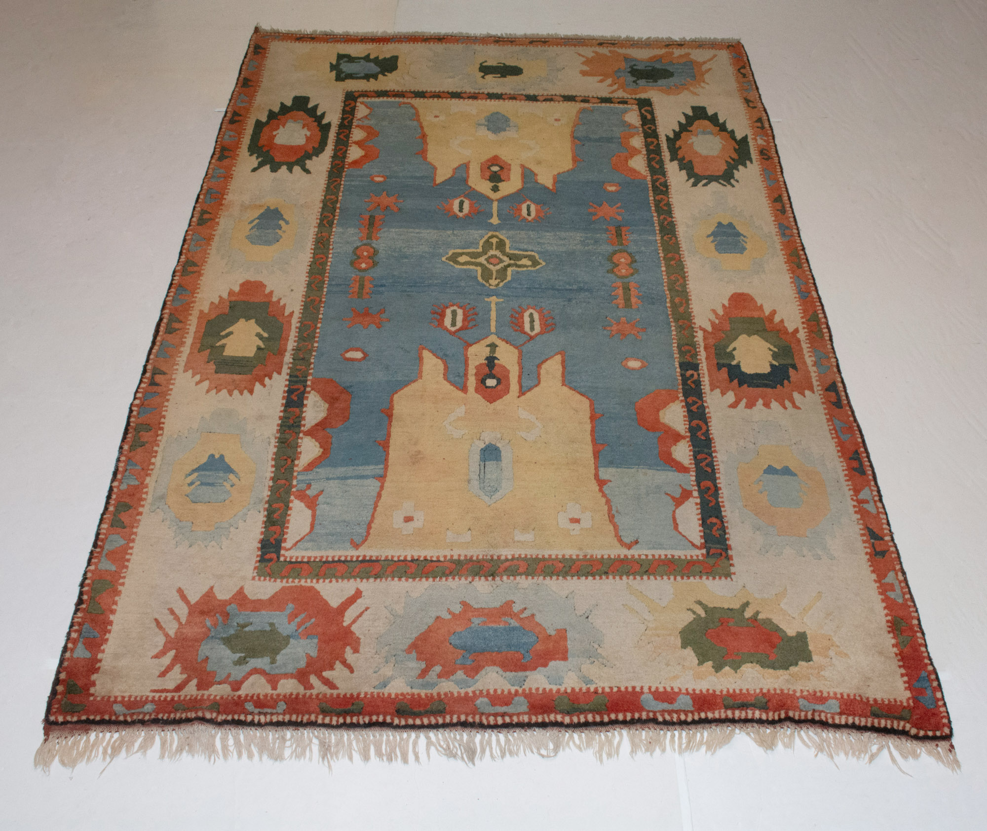 Lot image - Azeri Carpet