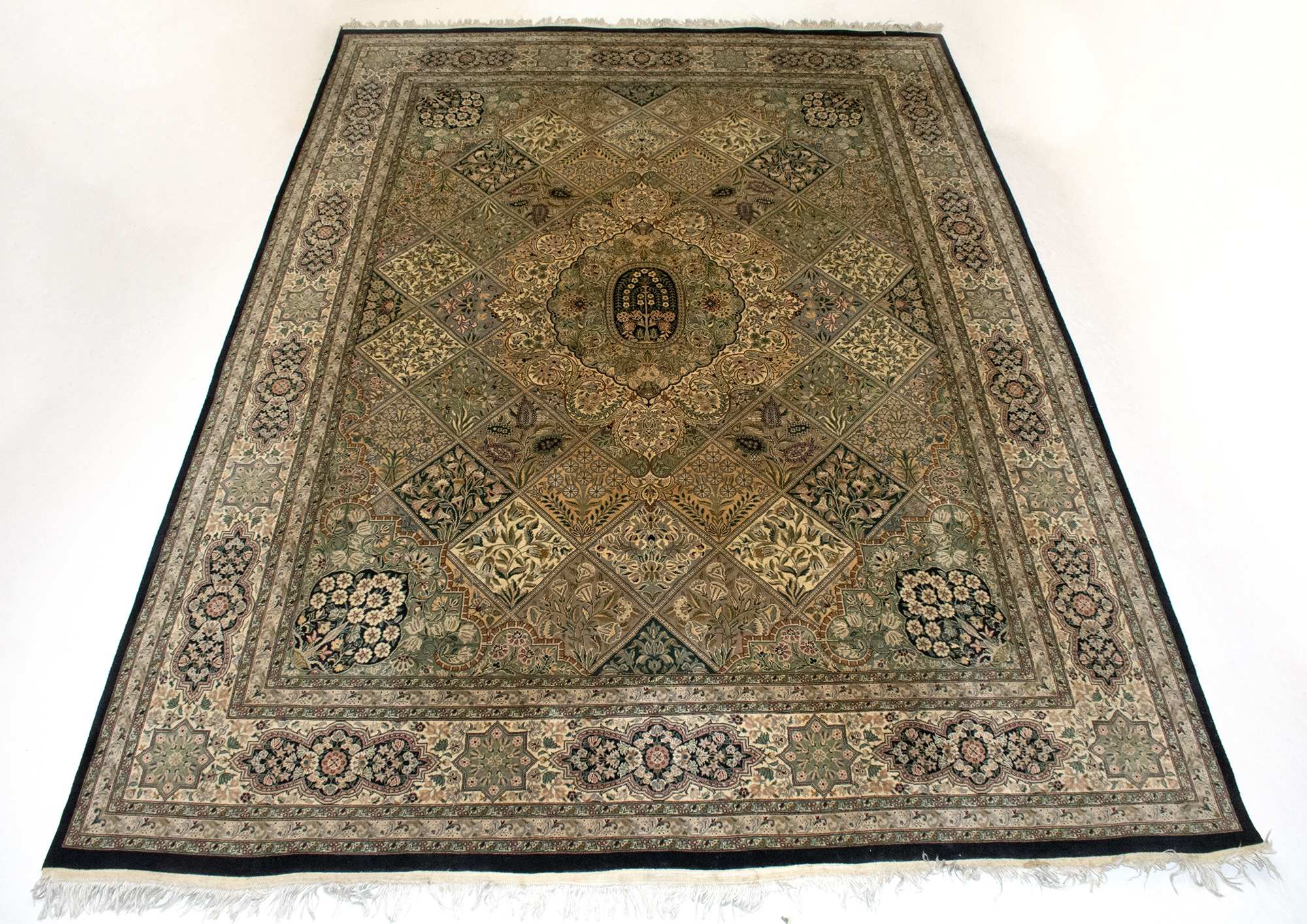 Lot image - Sino-Persian Carpet