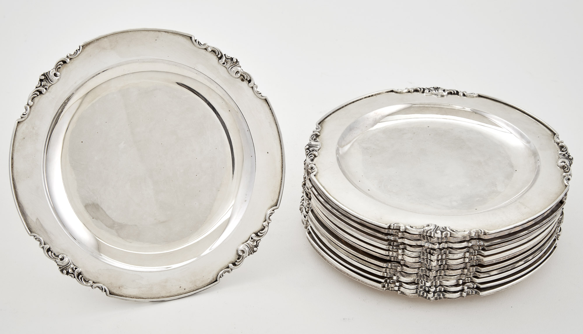 Lot image - Set of Fourteen Italian Silver Side Plates