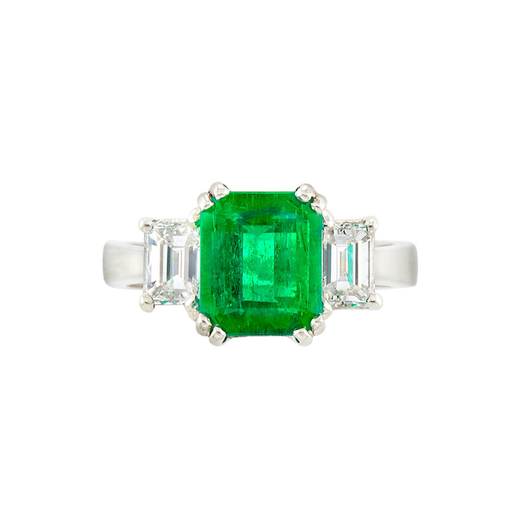 Lot image - Platinum, Emerald and Diamond Ring