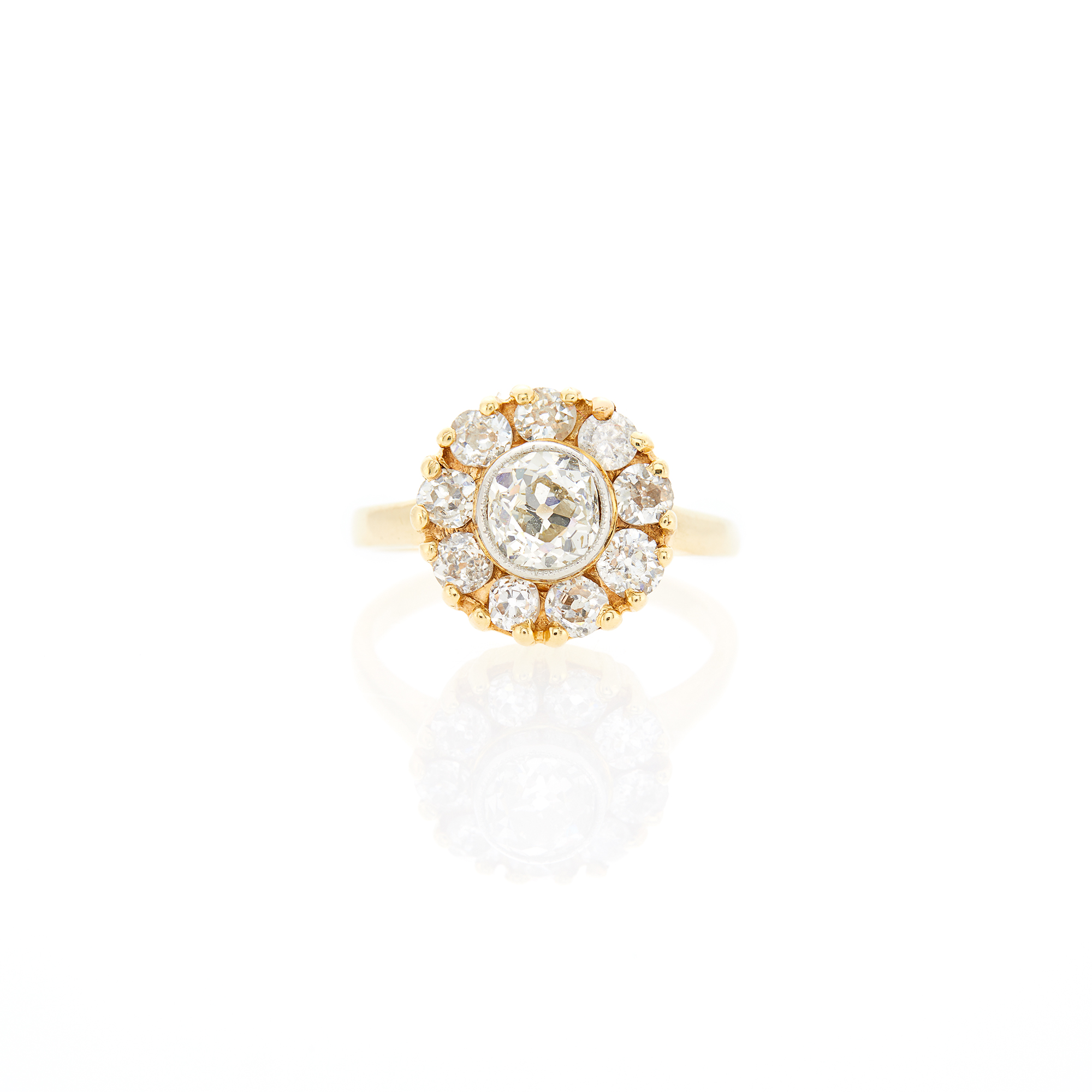 Lot image - Gold and Diamond Ring