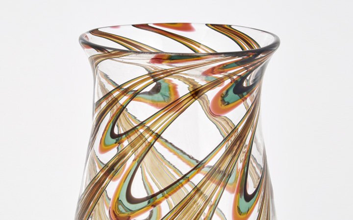 Image for story - Artistry in Glass