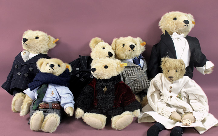 Image for story - Shopping at Hayloft Auctions!