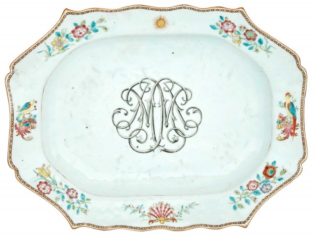 A Chinese Famille Rose Platter