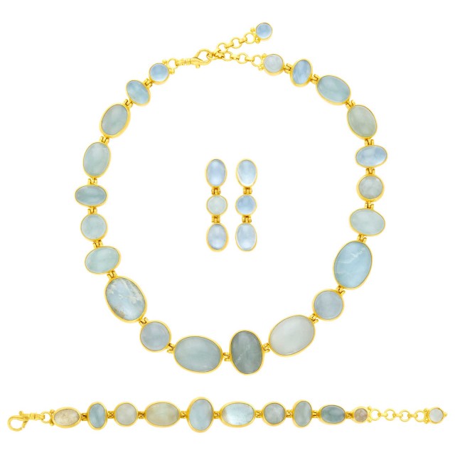Suite of High Karat Gold and Cabochon Aquamarine Jewelry