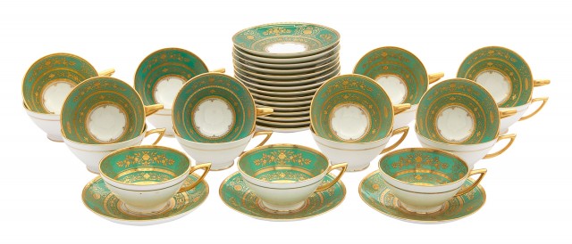 Minton Porcelain Partial Dinner Service in the 'Argyle Green' Pattern