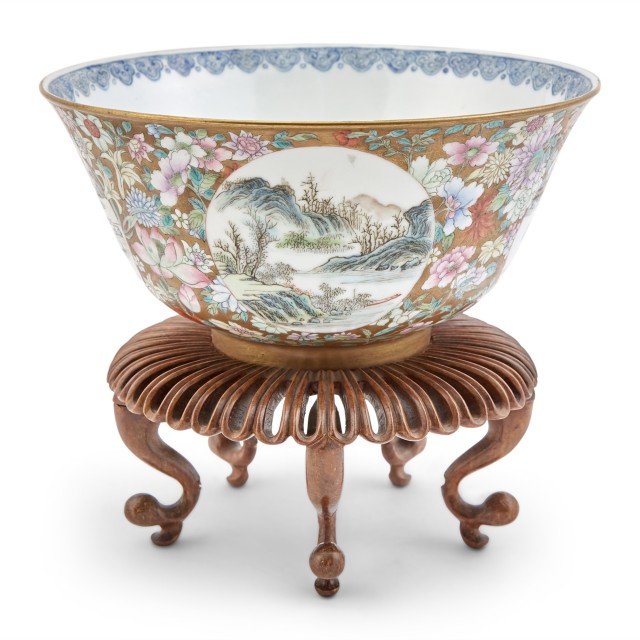 A Chinese Enameled Porcelain Medallion Bowl