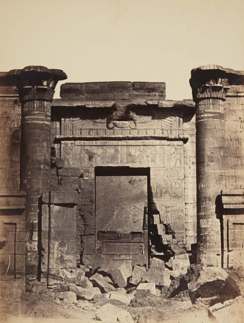 HAMMERSCHMIDT, WILHELM (fl. 1860)  Group of photographs of Egyptian antiquities (Thebes, Gyzeh) on publisher's mounts.