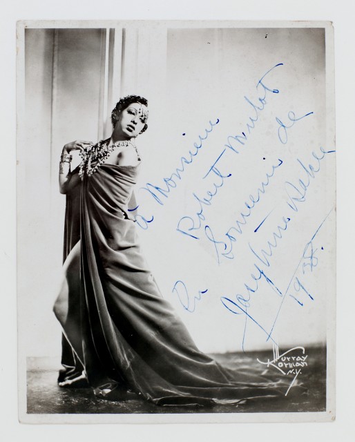 BAKER, JOSEPHINE  Photograph inscribed.