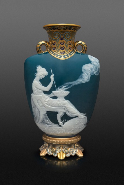 Mintons Gilt Decorated Pâte-sur-Pâte Porcelain Vase