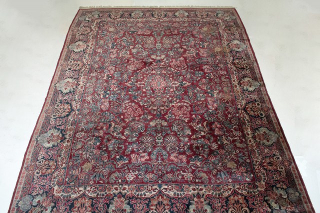 Sarouk Carpet