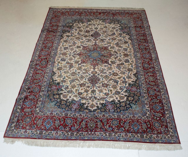 Silk Warp Isfahan Carpet