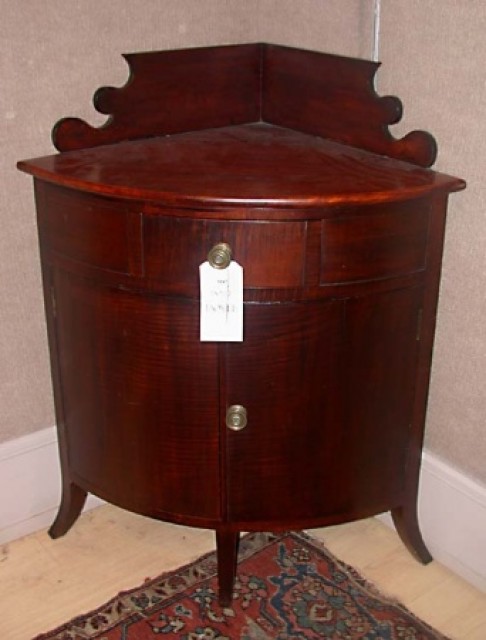 Federal Figured Mahogany Corner Basin Stand