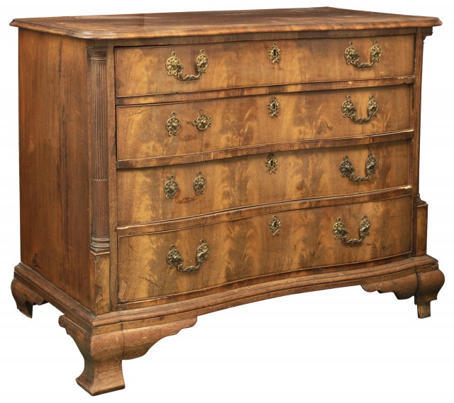 George III Mahogany Serpentine Front Chest of Drawers