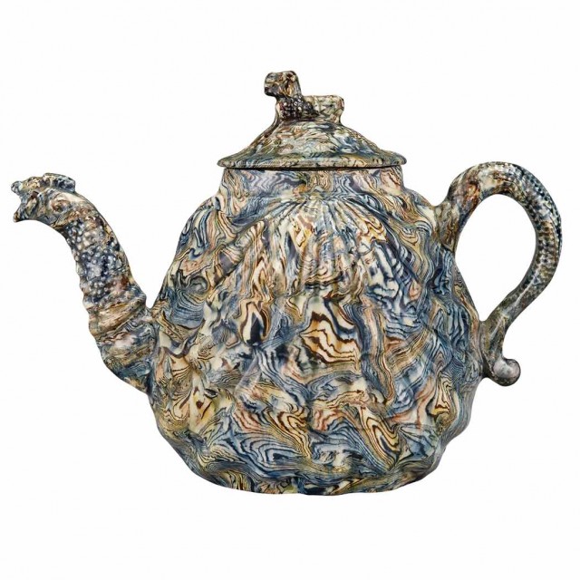 Staffordshire Solid Agateware Pecten Shell Teapot and Cover / Lot 574
