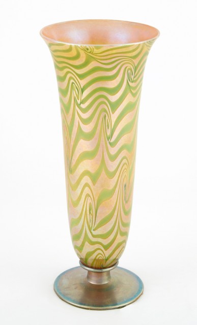 Durand Art Glass King Tut Vase, Circa 1925-31. Lot 254