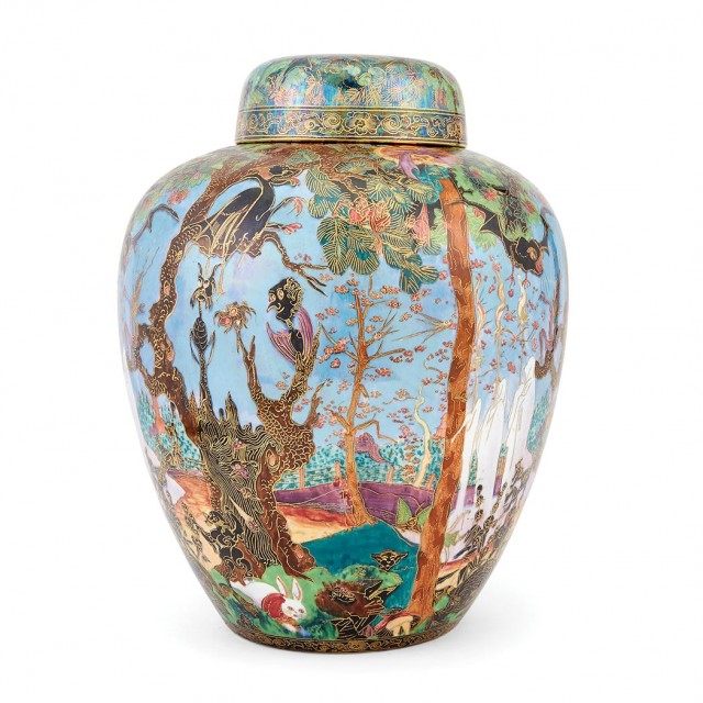 Wedgwood Fairyland Lustre Ware Ghostly Wood Malfrey Pot and Cover. Lot 289 / Auction June 7