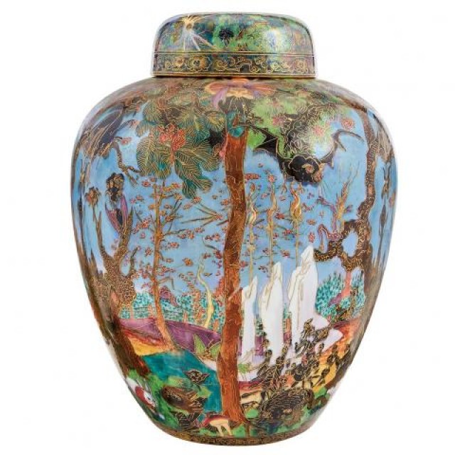 Wedgwood Fairyland Lustre Ware Ghostly Wood Malfrey Pot and Cover. Lot 289 / Auction June 7