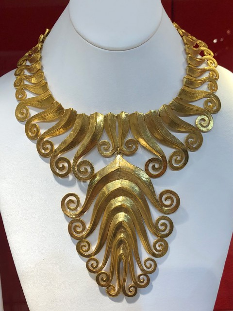 ZOLOTAS  Gold Necklace, 22k
