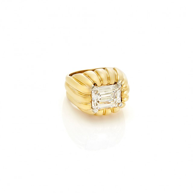 Gold and Diamond Ring, Van Cleef and Arpels, Approx. 3.33 carats, H color, VS2 clarity. Est. $20,000-30,000. Sold for $43,750.