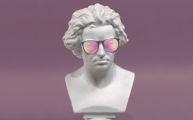 Shopping at Hayloft Auctions