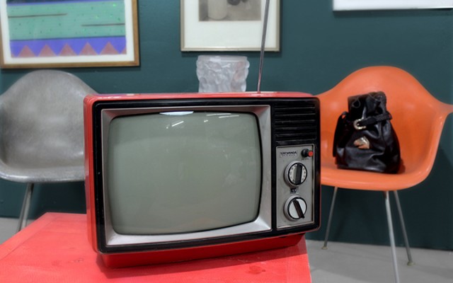 Shopping at Hayloft Auctions