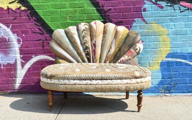 Shopping at Hayloft Auctions!