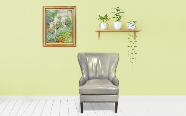 Shopping at Hayloft Auctions!